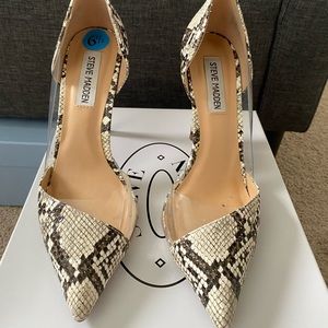 Steve Madden Pumps